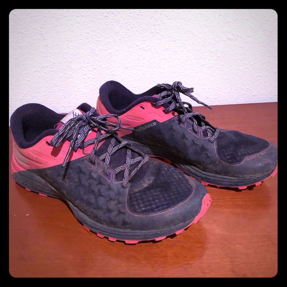 Trail running shoes